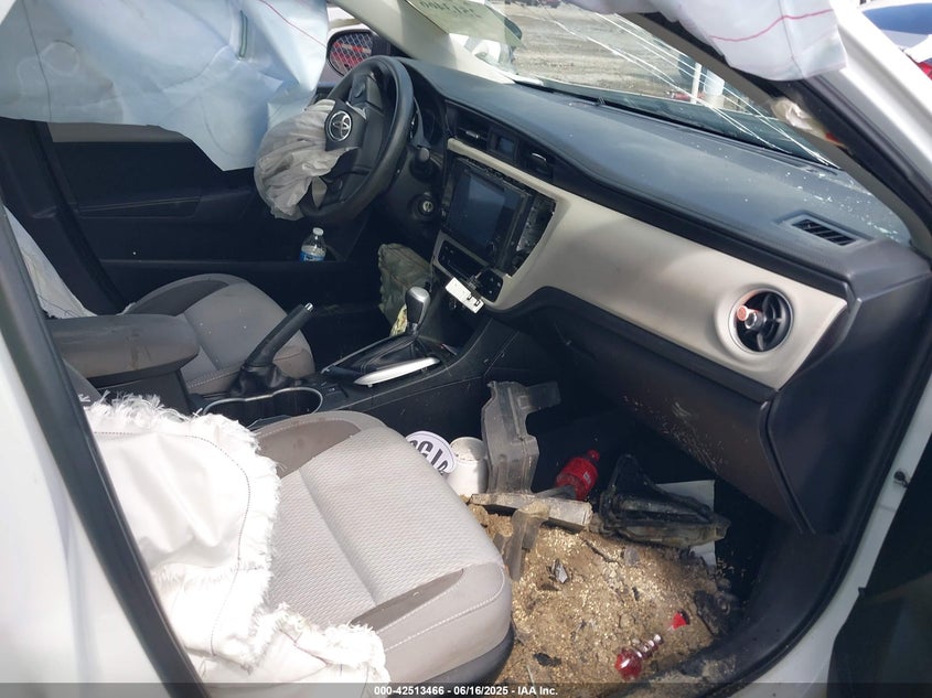 2017 TOYOTA COROLLA LE - 5YFBURHE8HP583744