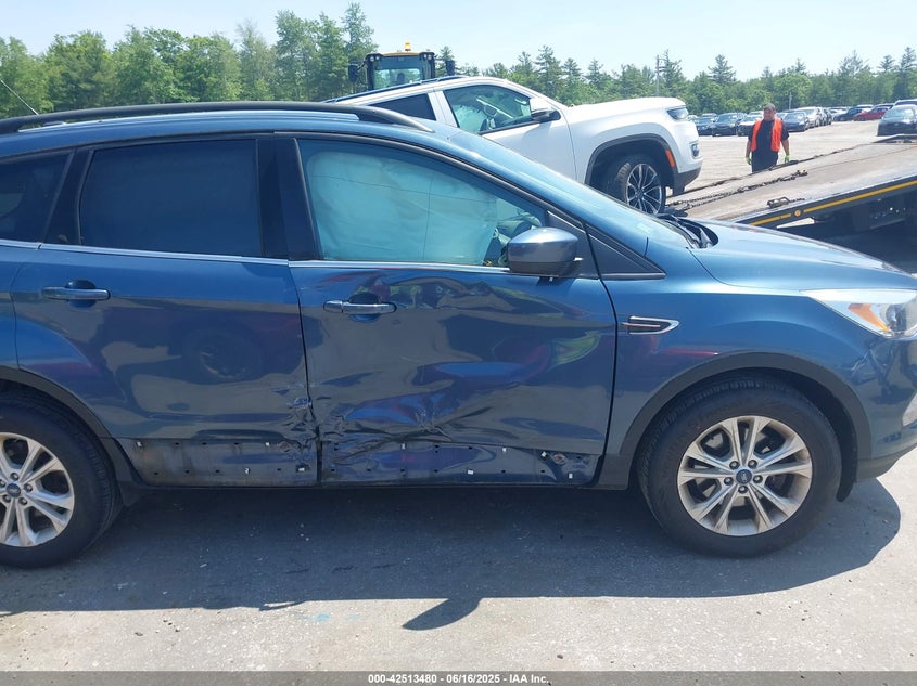 2018 FORD ESCAPE SE - 1FMCU9GD2JUB57971