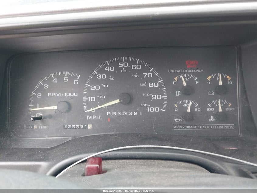 1997 Chevrolet C1500 Fleetside VIN: 1GCEC19M1VE158270 Lot: 42513699