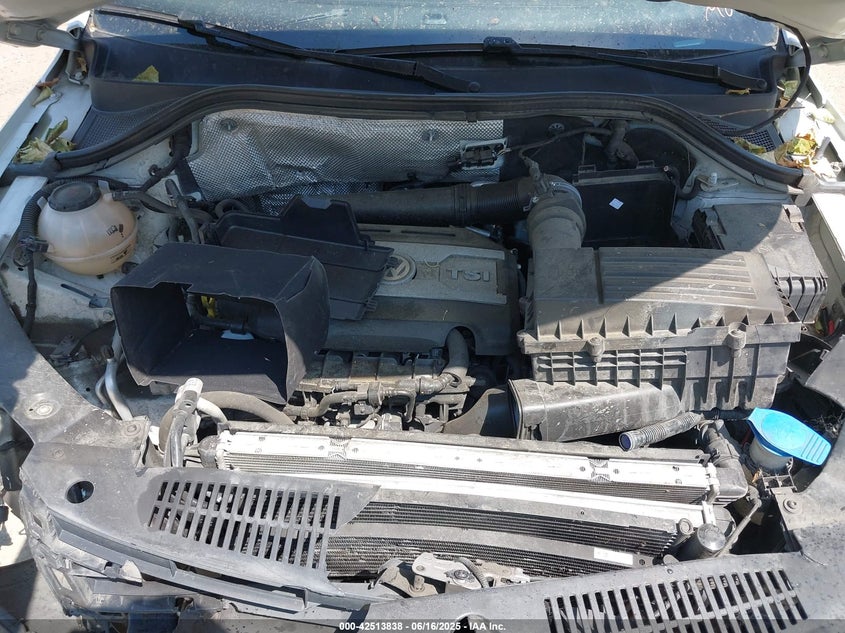 2017 VOLKSWAGEN TIGUAN 2.0T/2.0T S - WVGBV7AX3HK043855