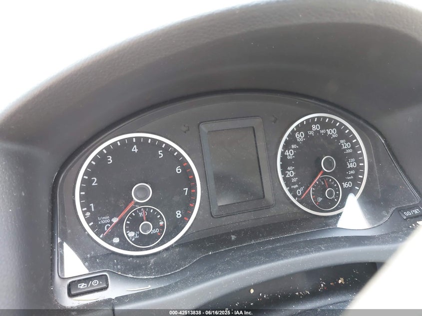 2017 VOLKSWAGEN TIGUAN 2.0T/2.0T S - WVGBV7AX3HK043855