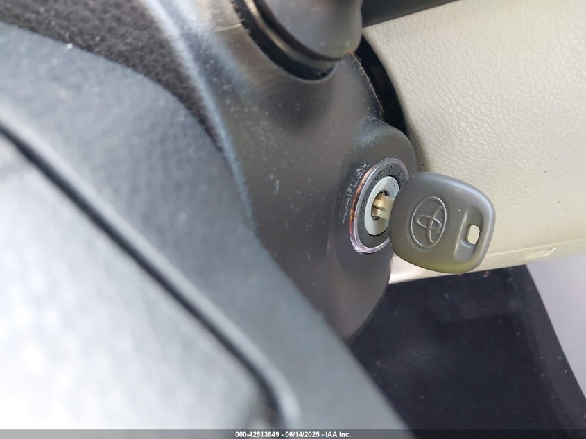 2015 TOYOTA HIGHLANDER LE - 5TDZARFH2FS016938