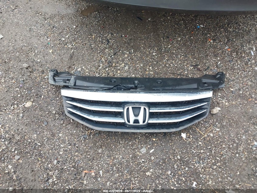 2012 HONDA ACCORD VIN: 1HGCP2E33CA000906