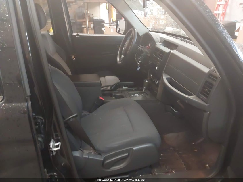 2012 JEEP LIBERTY VIN: 1C4PJMAK0CW117405