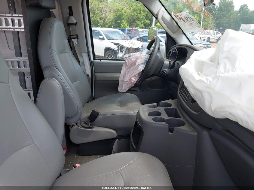 1FTSS34L34HA44395 2004 FORD ECONOLINE photo no. 5