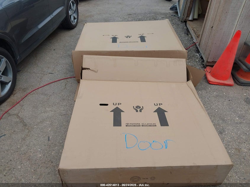 2021 TOYOTA RAV4 HYBRID XLE - JTMR6RFV9MD015141