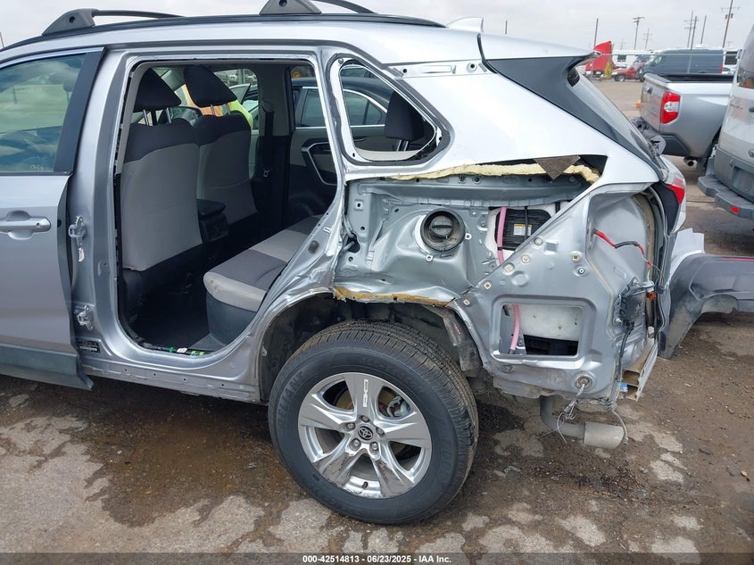 2021 TOYOTA RAV4 HYBRID XLE - JTMR6RFV9MD015141