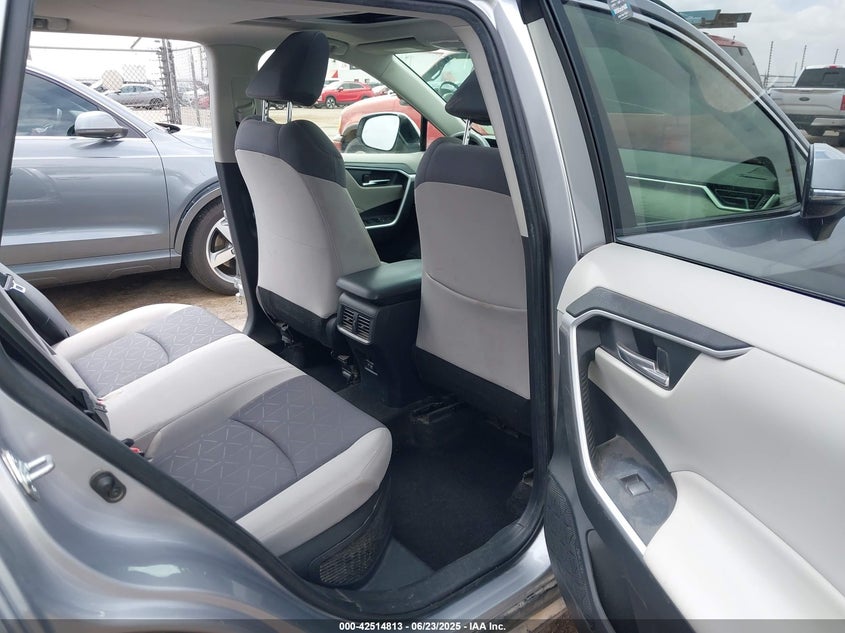 2021 TOYOTA RAV4 HYBRID XLE - JTMR6RFV9MD015141