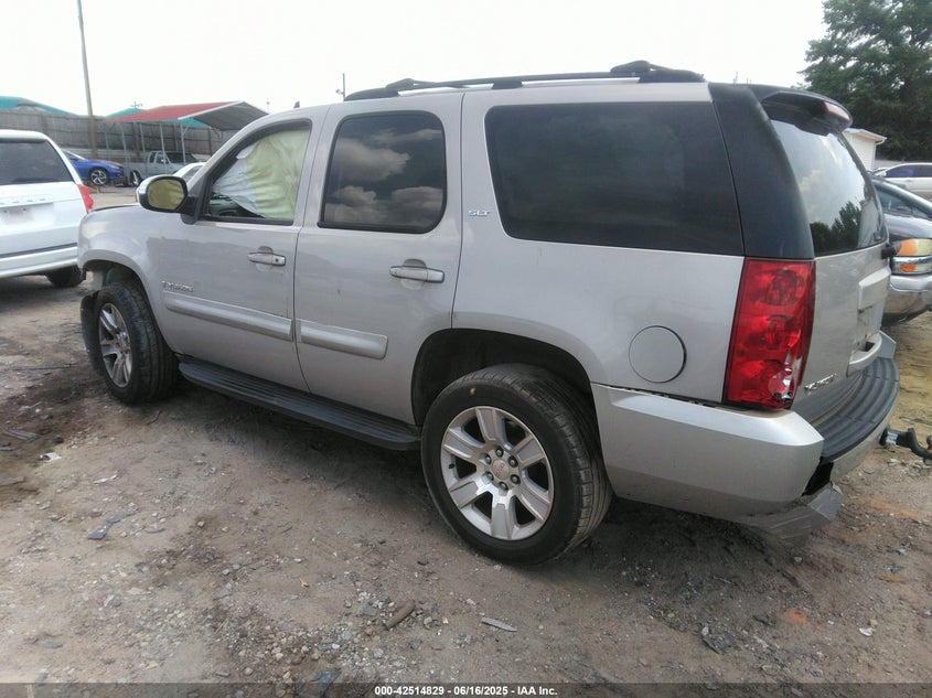 2007 GMC YUKON VIN: 1GKFC13027J128364