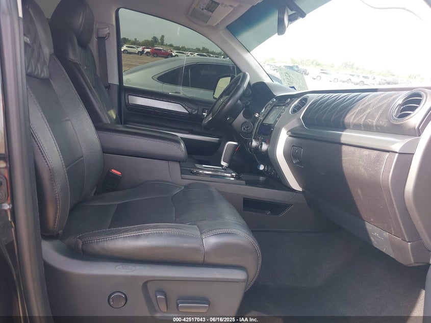 2015 TOYOTA TUNDRA PLATINUM 5.7L V8 - 5TFAW5F11FX443726