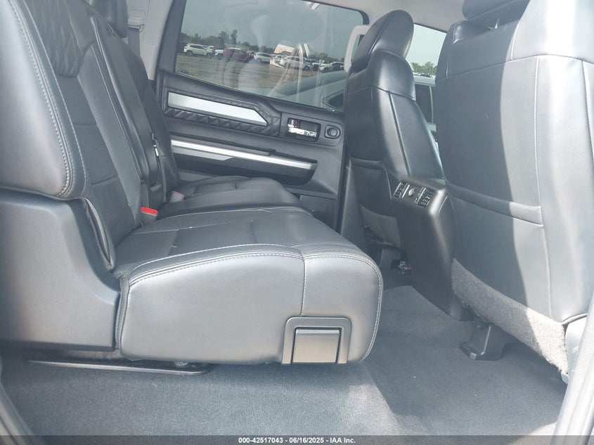 2015 TOYOTA TUNDRA PLATINUM 5.7L V8 - 5TFAW5F11FX443726