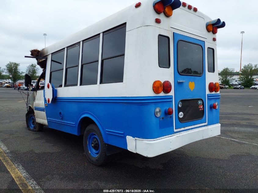 2002 Chevrolet Express Comm Cutaway white other gasoline 1GBHG31R021166100 photo #4