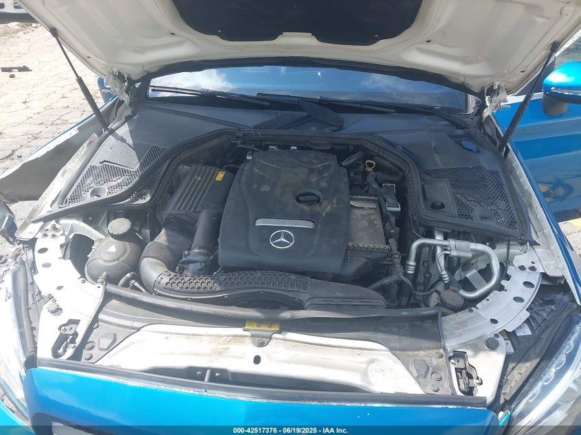 VIN WDDWK4JB4JF617868 2018 MERCEDES-BENZ C 300