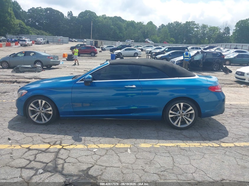 VIN WDDWK4JB4JF617868 2018 MERCEDES-BENZ C 300