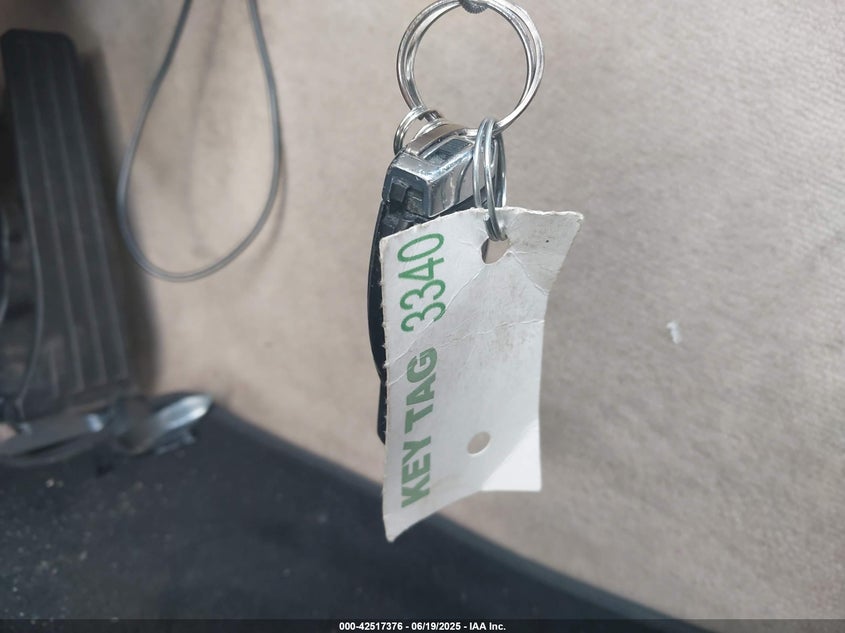 VIN WDDWK4JB4JF617868 2018 MERCEDES-BENZ C 300