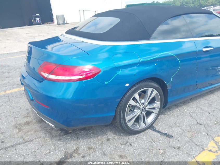 VIN WDDWK4JB4JF617868 2018 MERCEDES-BENZ C 300