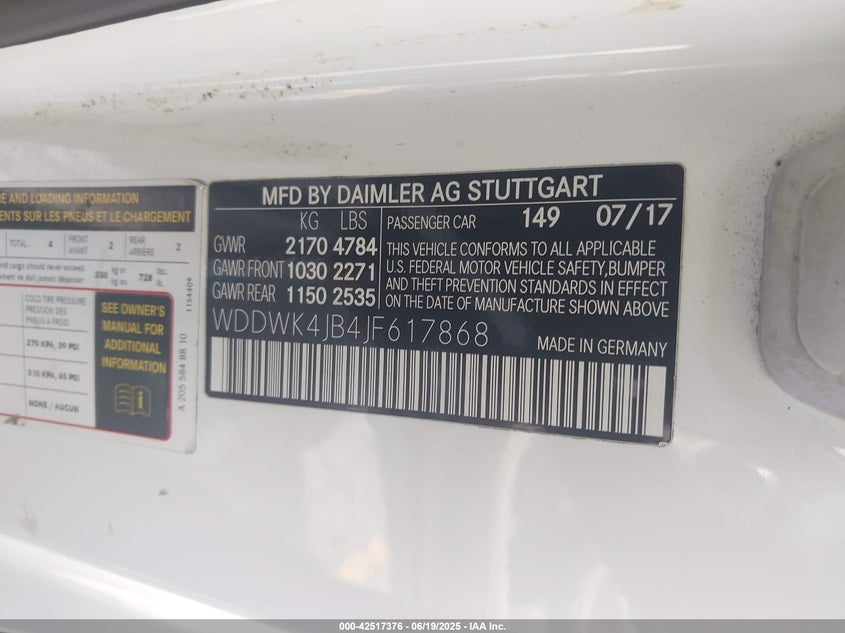 VIN WDDWK4JB4JF617868 2018 MERCEDES-BENZ C 300