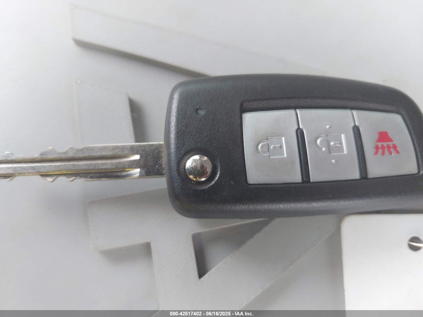 2017 NISSAN ROGUE S/SL/SV - 5N1AT2MT8HC818545