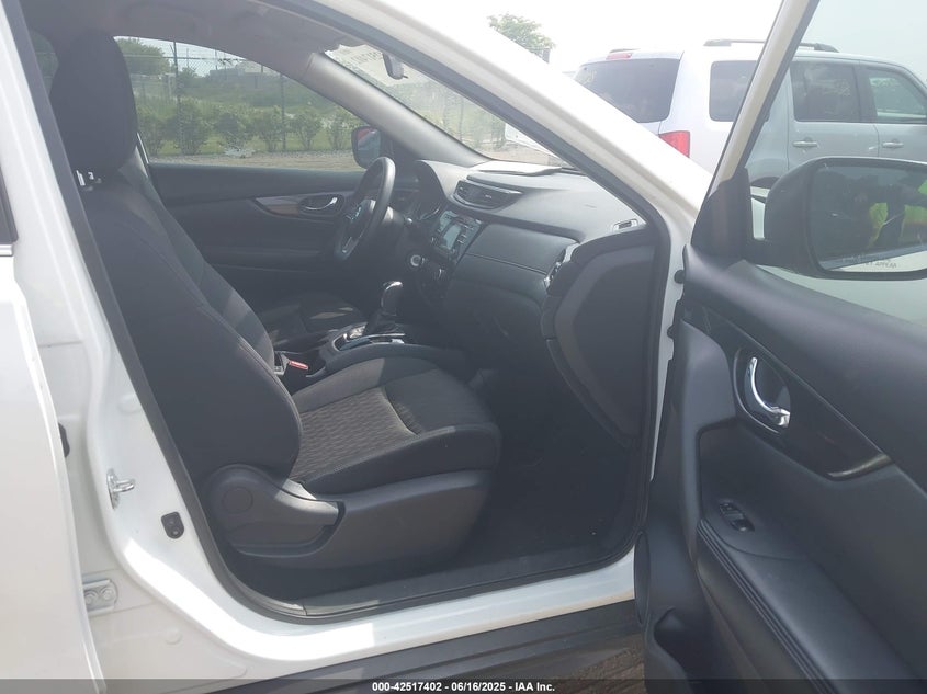 2017 NISSAN ROGUE S/SL/SV - 5N1AT2MT8HC818545