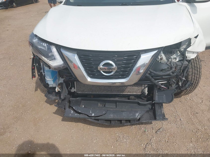 2017 NISSAN ROGUE S/SL/SV - 5N1AT2MT8HC818545