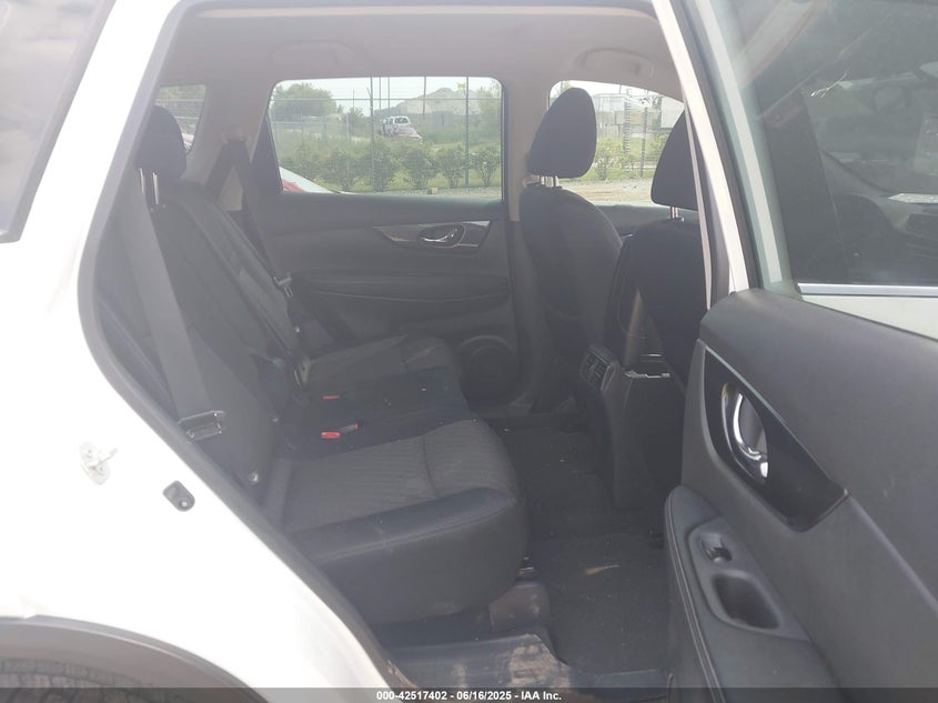 2017 NISSAN ROGUE S/SL/SV - 5N1AT2MT8HC818545