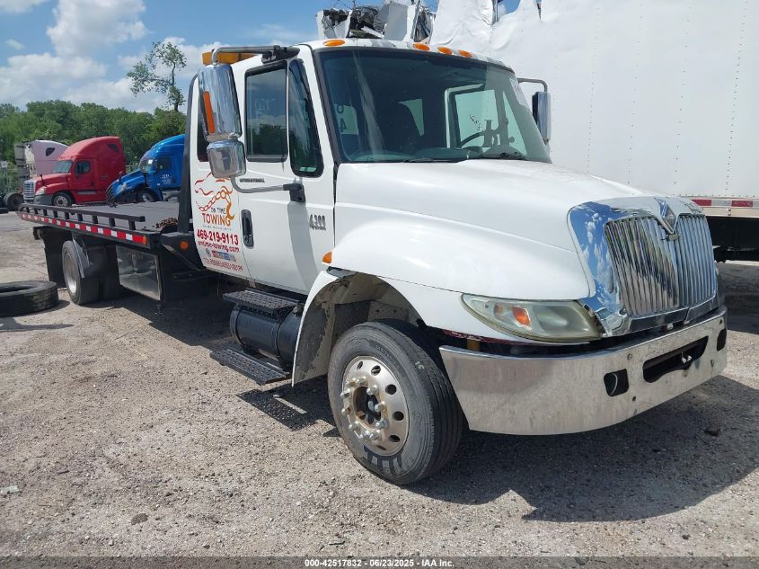 2004 International 4000 - 1HTMMAAL34H612353