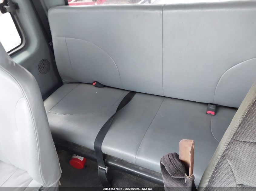 2004 International 4000 - 1HTMMAAL34H612353