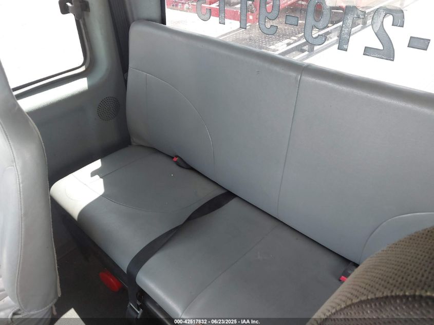 2004 International 4000 - 1HTMMAAL34H612353