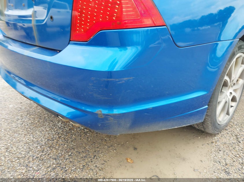 2011 FORD FUSION VIN: 3FAHP0JA4BR233717