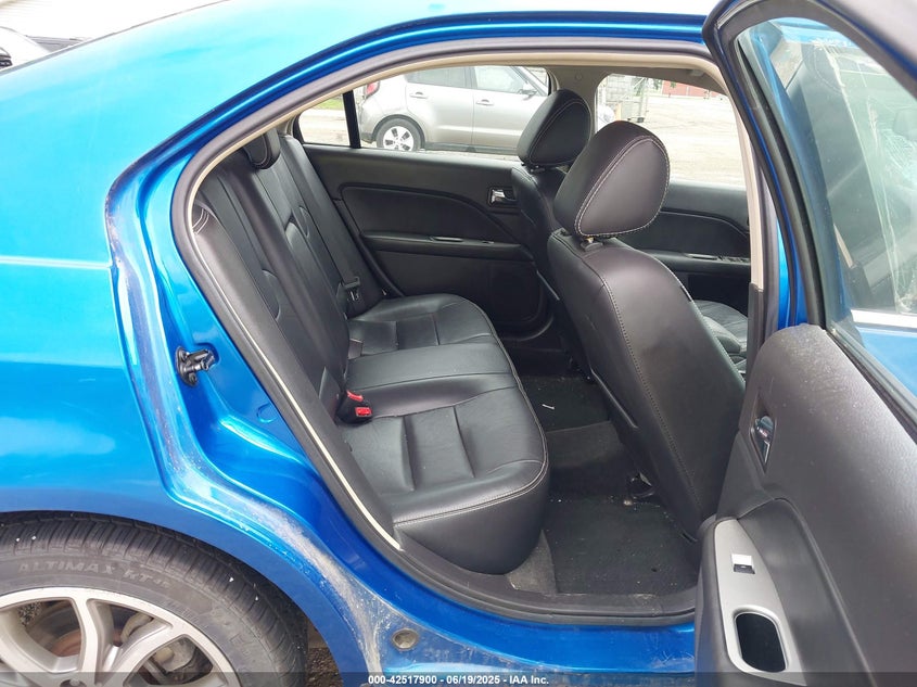 2011 FORD FUSION VIN: 3FAHP0JA4BR233717