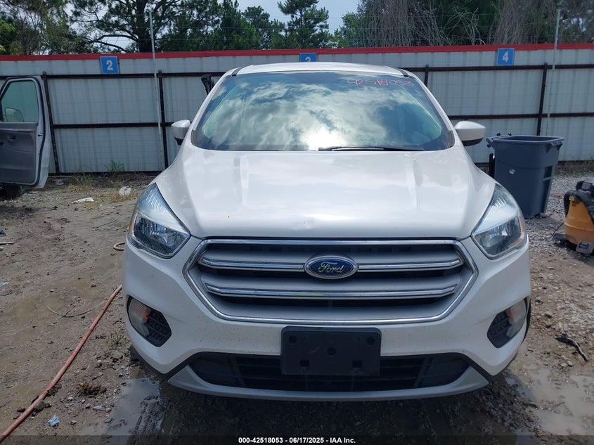 2019 FORD ESCAPE SE - 1FMCU0GD6KUA11697