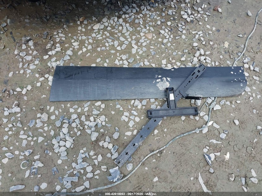 2019 FORD ESCAPE SE - 1FMCU0GD6KUA11697