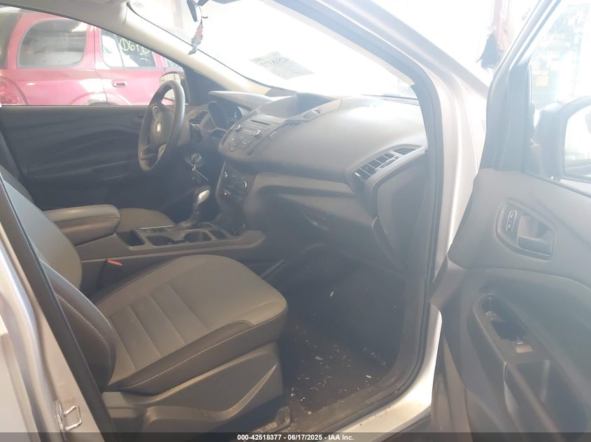 2017 FORD ESCAPE VIN: 1FMCU0F73HUA92372