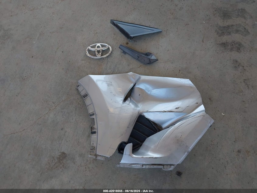 2016 TOYOTA RAV4 VIN: 2T3ZFREV2GW298491