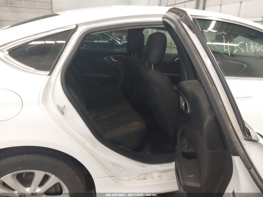 2015 CHRYSLER 200 LIMITED - 1C3CCCAB3FN748277