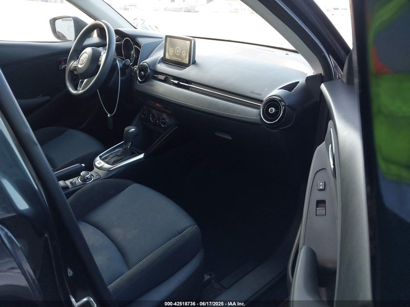2018 TOYOTA YARIS IA VIN: 3MYDLBYV8JY302973