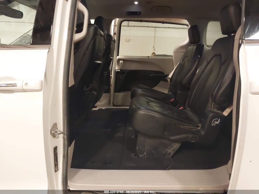 2017 Chrysler Pacifica Touring-L Plus VIN: 2C4RC1EGXHR710518 Lot: 42518769