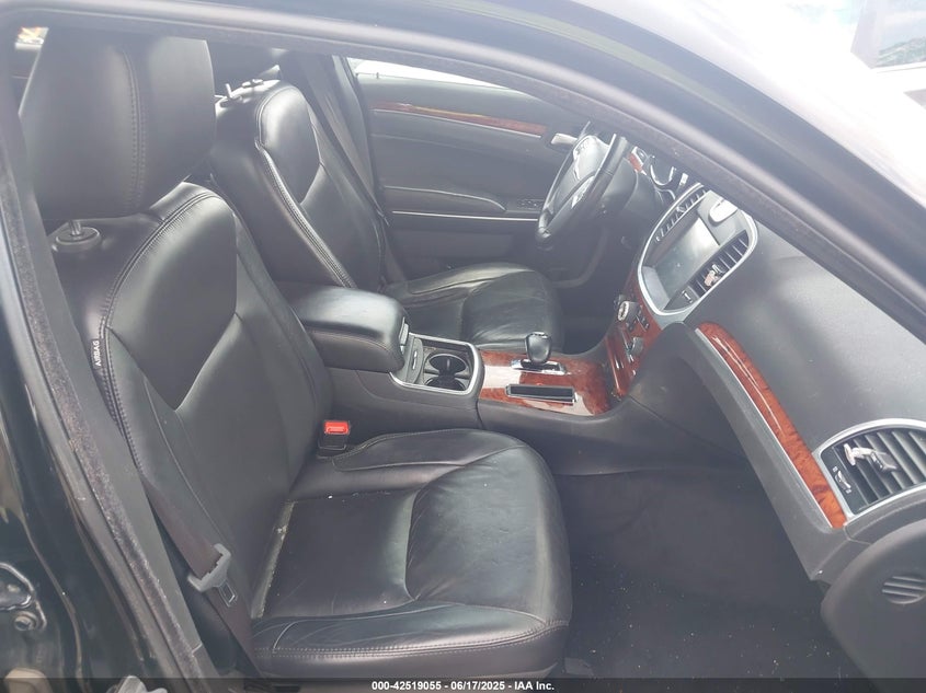2014 CHRYSLER 300 VIN: 2C3CCAAG0EH376257