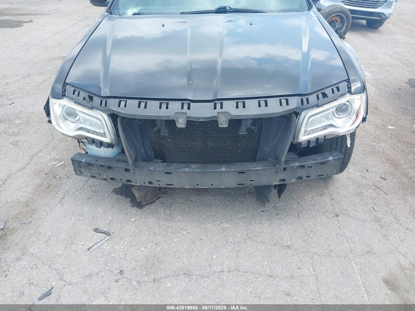 2014 CHRYSLER 300 VIN: 2C3CCAAG0EH376257