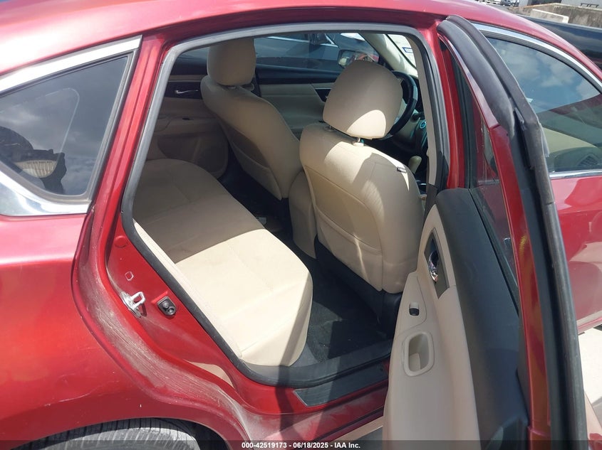 2015 NISSAN ALTIMA VIN: 1N4AL3AP3FN868181
