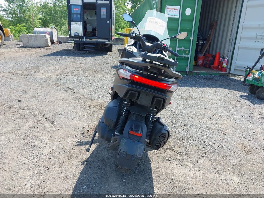 2023 PIAGGIO MP3 530 EXCLUSIVE ZAPTD30X5P5000054
