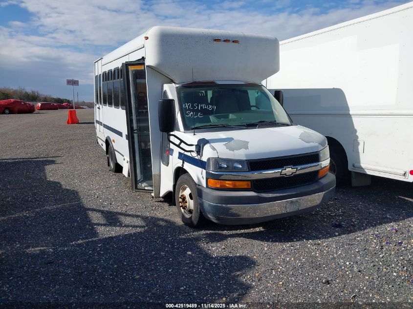 2013 Chevrolet Express Cutaway 4500 Diesel 1GB6G5BL5D1134677 photo #1