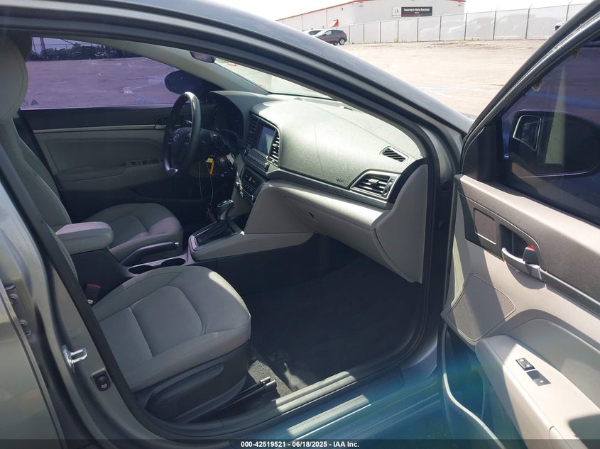 2018 HYUNDAI ELANTRA VIN: KMHD84LF3JU609719