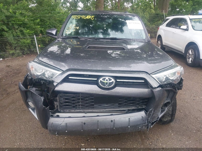 2020 TOYOTA 4RUNNER TRD OFF ROAD - JTEBU5JR5L5748544