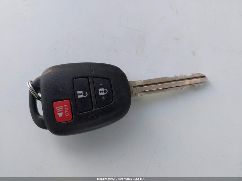 2017 TOYOTA RAV4 LE - JTMZFREV7HJ102495