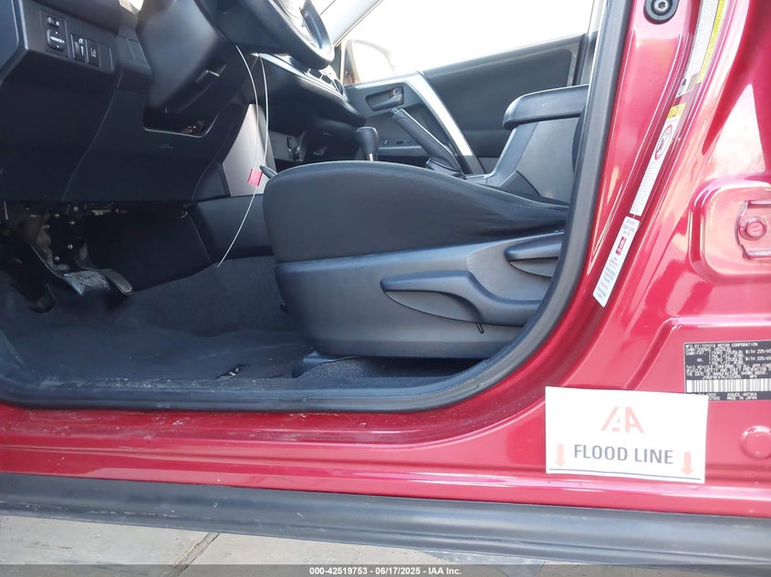 2017 TOYOTA RAV4 LE - JTMZFREV7HJ102495