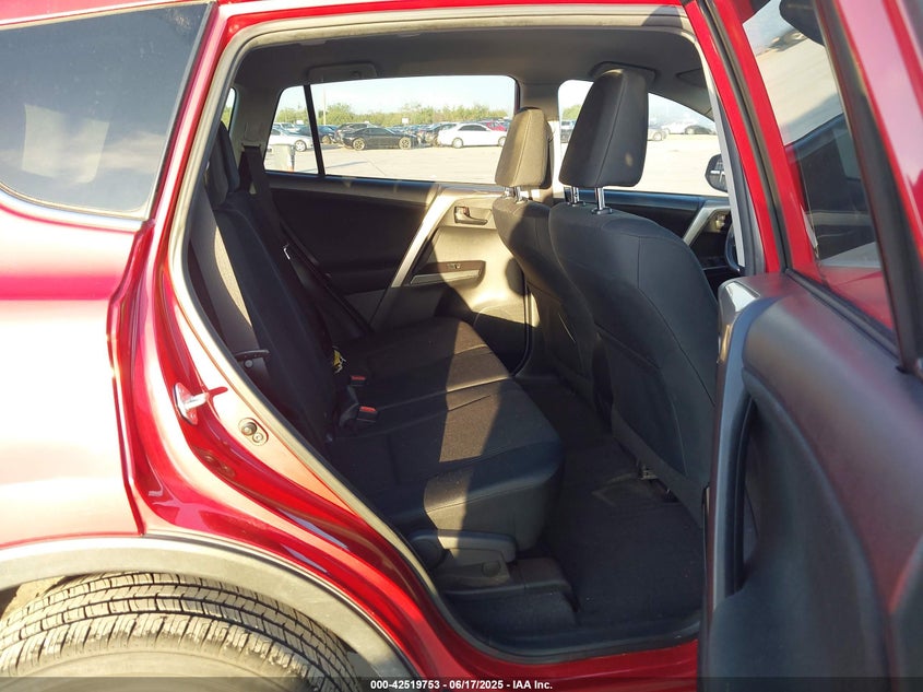 2017 TOYOTA RAV4 LE - JTMZFREV7HJ102495