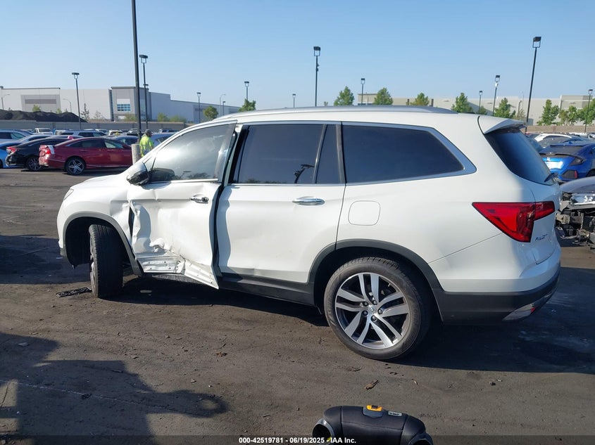 2017 HONDA PILOT TOURING - 5FNYF6H96HB095958