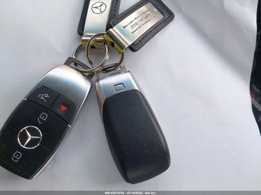 2022 Mercedes-Benz GLC-Class - W1N0J8EB0NG114383