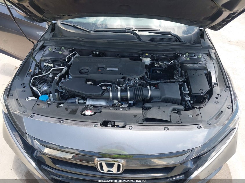 VIN 1HGCV2F93KA013002 2019 HONDA ACCORD TOURING 2.0T